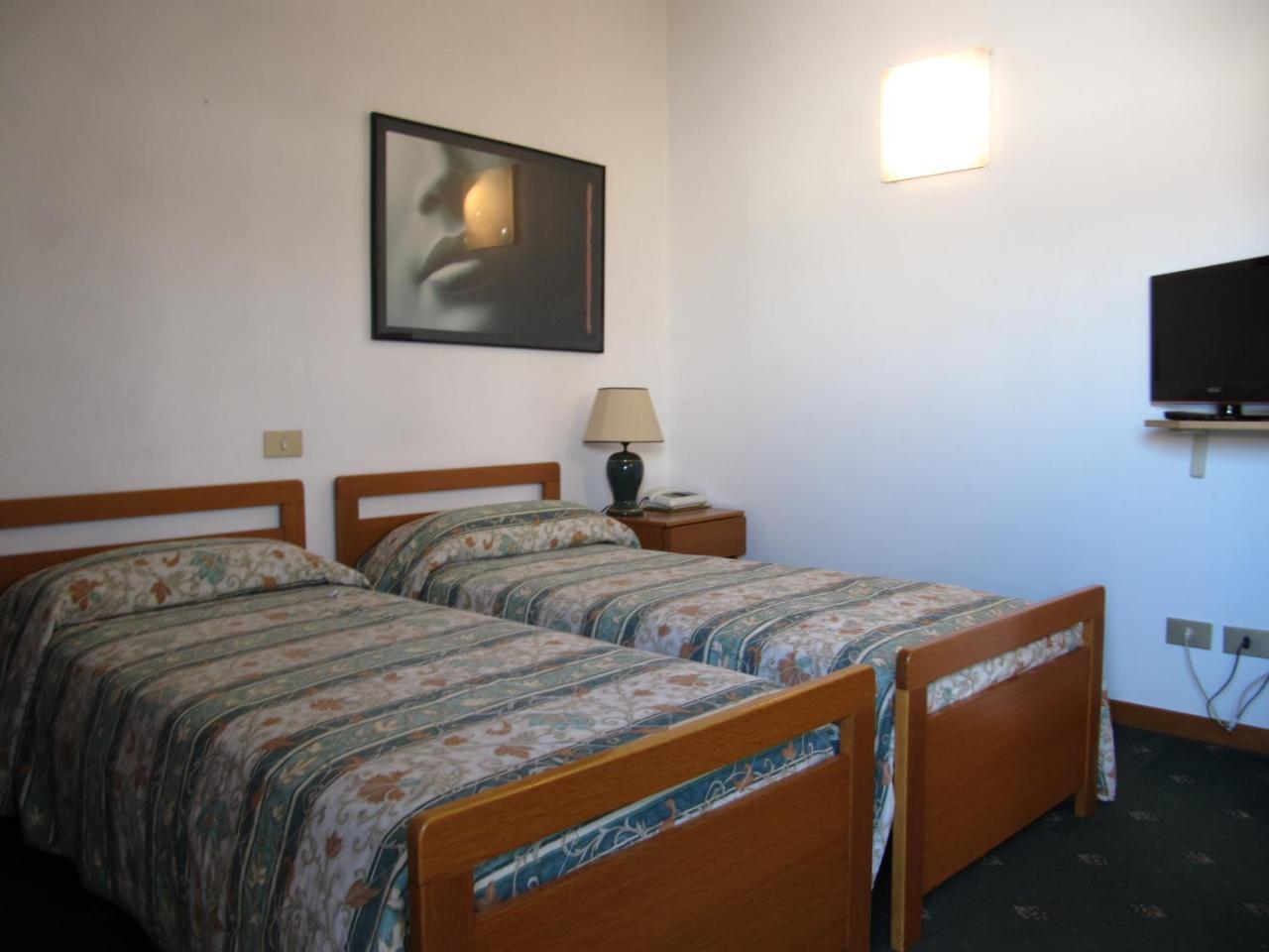 Hotel Rizzi Monticello Conte Otto Eksteriør bilde